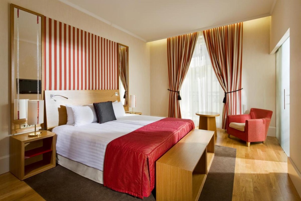 Room image 2